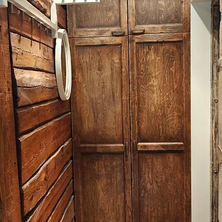 The Wooden Hideaway In The Heart Of Telliskivi Apartment