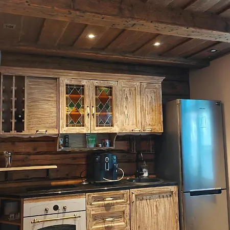 The Wooden Hideaway In The Heart Of Telliskivi Apartment